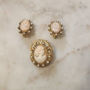 Vintage Florenza Victorian Revival Style Cameo Pendant Brooch & Earrings Set